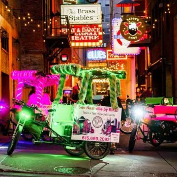 Pedicab Lights | Local Bike Taxi | @VonRphoto