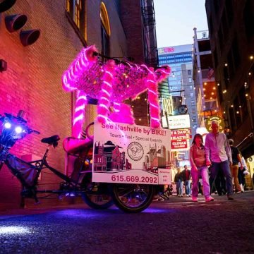 Nashville Alley | Local Bike Taxi | @VonRphoto
