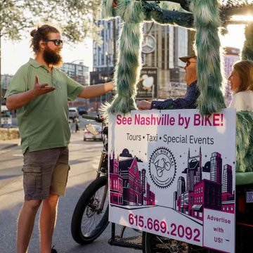Nashville Tour | Local Bike Taxi | @VonRphoto