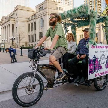 Nashville Tour | Local Bike Taxi | @VonRphoto