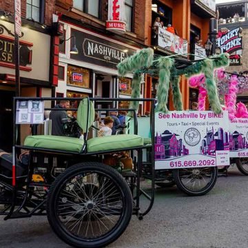Pedicabs in Nashville | Local Bike Taxi | @VonRphoto