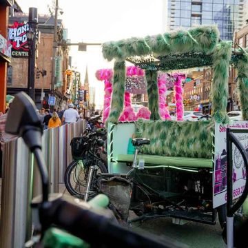Pedicabs in Nashville | Local Bike Taxi | @VonRphoto