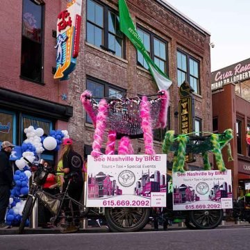 Pedicabs in Nashville | Local Bike Taxi | @VonRphoto
