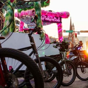 Pedicabs in Nashville | Local Bike Taxi | @VonRphoto