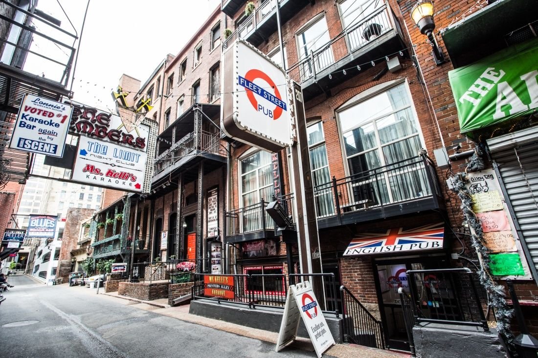 Printers Alley Nashville, highlighting the best restaurant in Nashville.